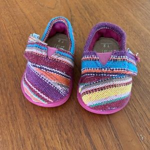 Toms baby girl shoes size 2